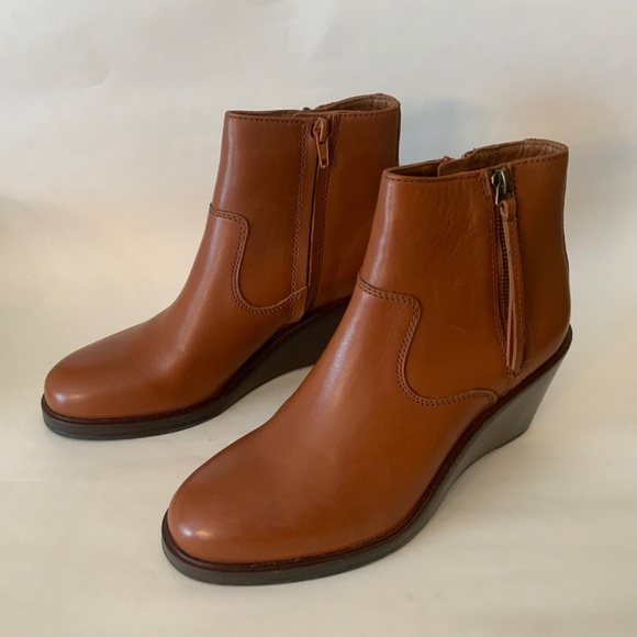 CLARKS CLARKSDALE 2 Dark Tan Leather Booties Double Zipper Wedge Ankle Boots 8.5 - Picture 6 of 10